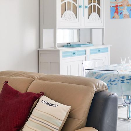 Appartement Dans Residence Au Calme Avec Piscine 莱萨布勒-多洛讷 外观 照片